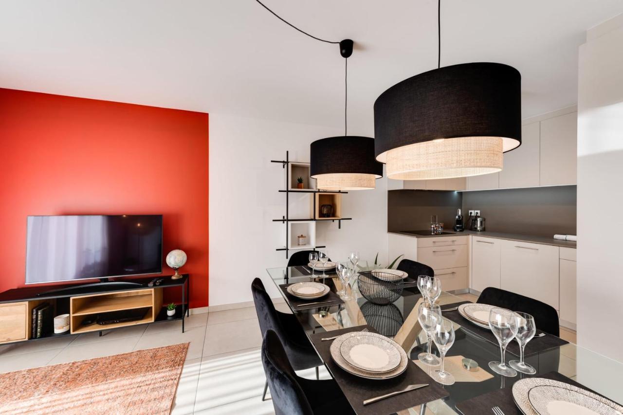 Le Reposoir - New 2 Bedroom Apartment With Terrace & Garage Annecy Ngoại thất bức ảnh