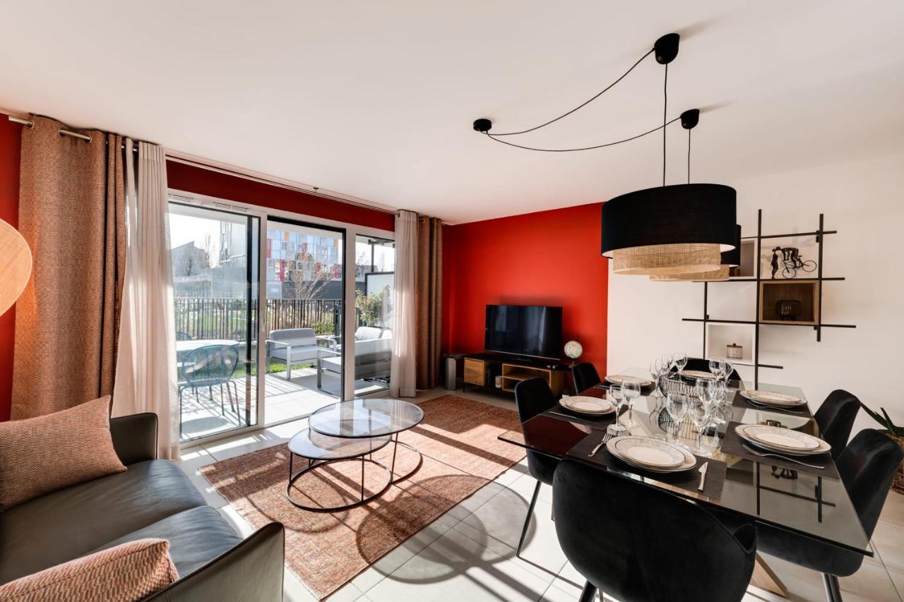 Le Reposoir - New 2 Bedroom Apartment With Terrace & Garage Annecy Ngoại thất bức ảnh